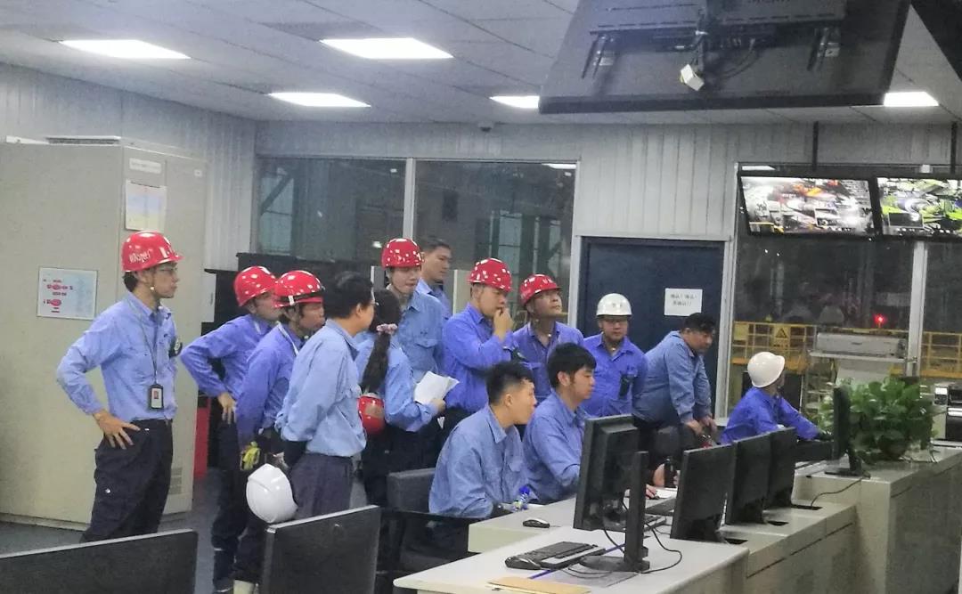 武鋼有限成功研制0.15毫米極薄材4.jpg 武鋼有限成功研制0.15毫米極薄材4.jpg